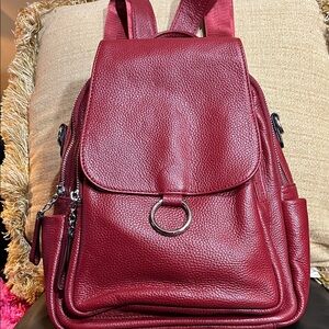 NWOT- ALTOSY RED WINE PEBBLED LEATHER SMALL CONVERTIBLE BACKPACK